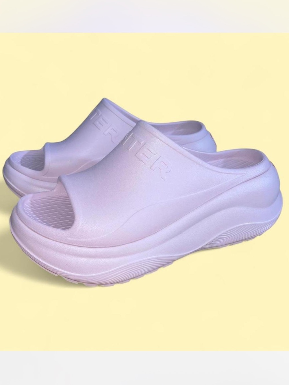 Hunter platform clogs